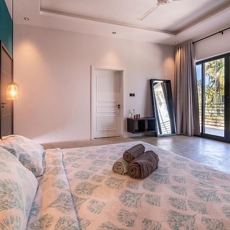 V Hotel In باجي المظهر الخارجي الصورة