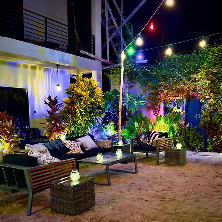 V Hotel In باجي المظهر الخارجي الصورة