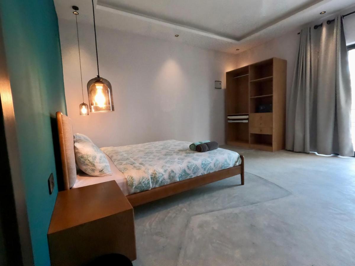 V Hotel In باجي المظهر الخارجي الصورة