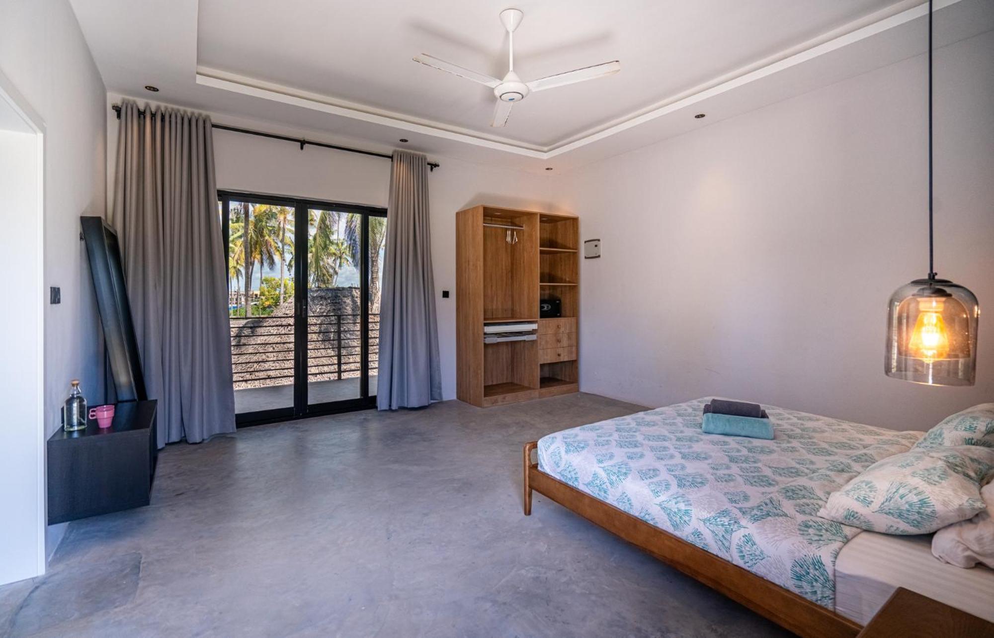 V Hotel In باجي المظهر الخارجي الصورة
