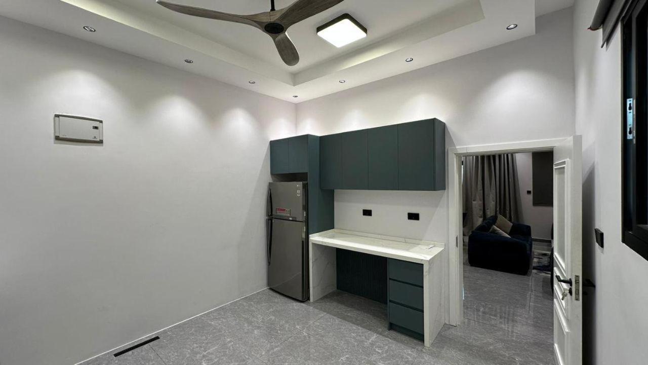 V Hotel In باجي المظهر الخارجي الصورة