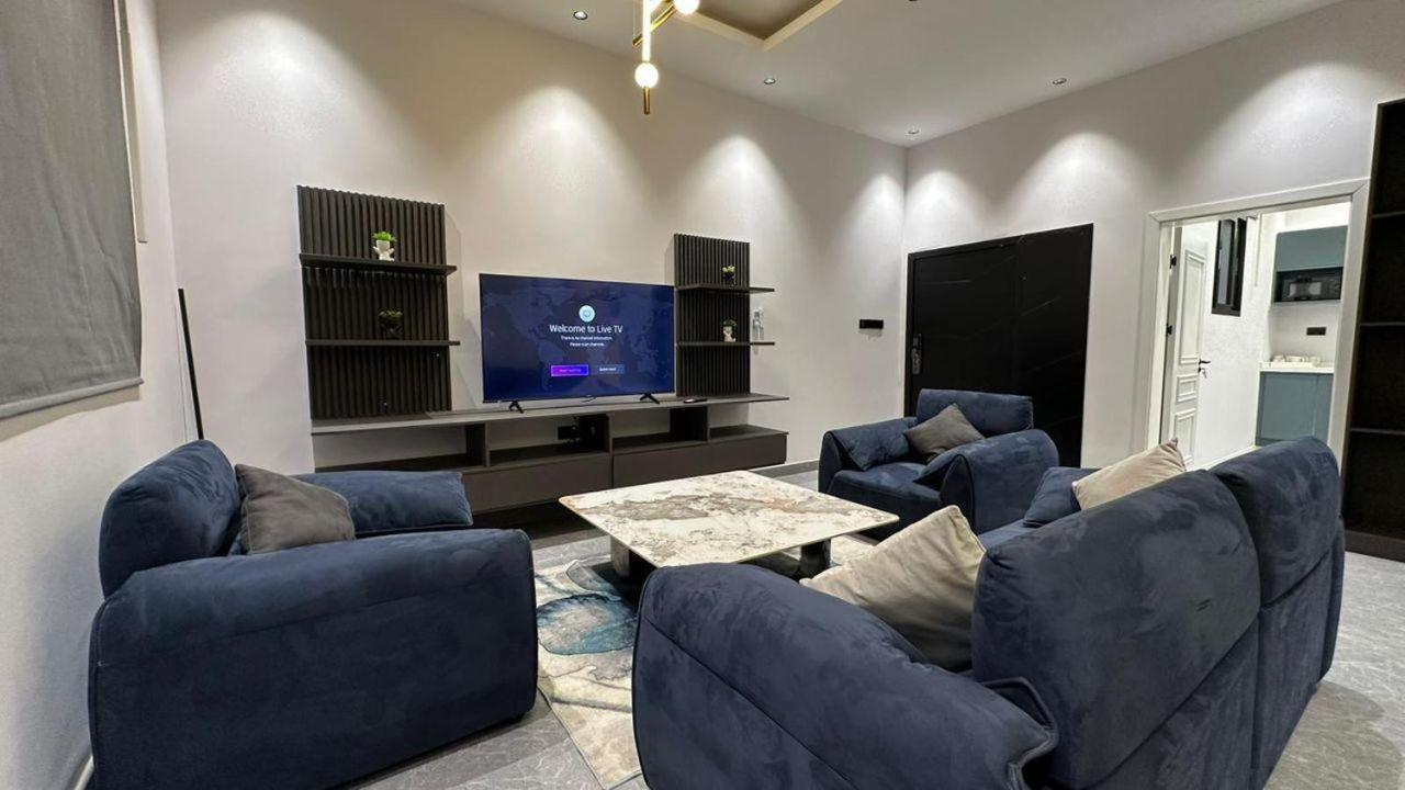V Hotel In باجي المظهر الخارجي الصورة