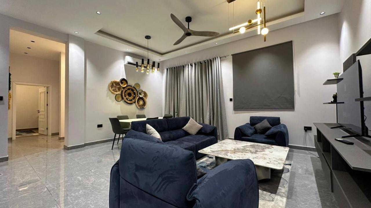 V Hotel In باجي المظهر الخارجي الصورة